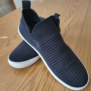 Women's Black Slip-On Sneakers